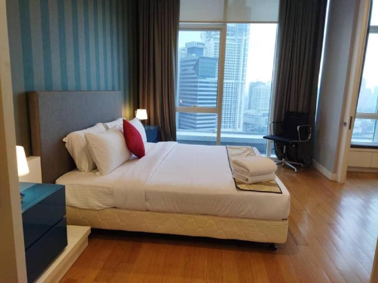 The Platinum Klcc By Moonlight Apartment Kuala Lumpur Exterior photo